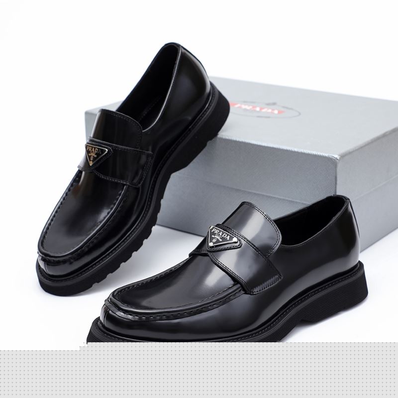 Pra*a leather shoes